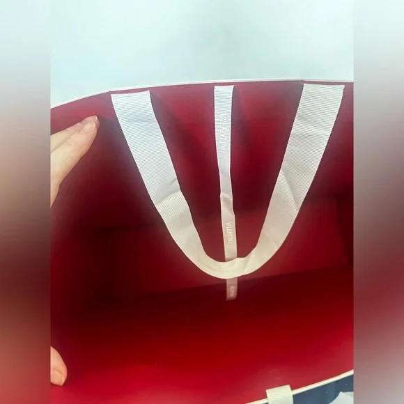 Valentino paper bag - Picture 3 of 3